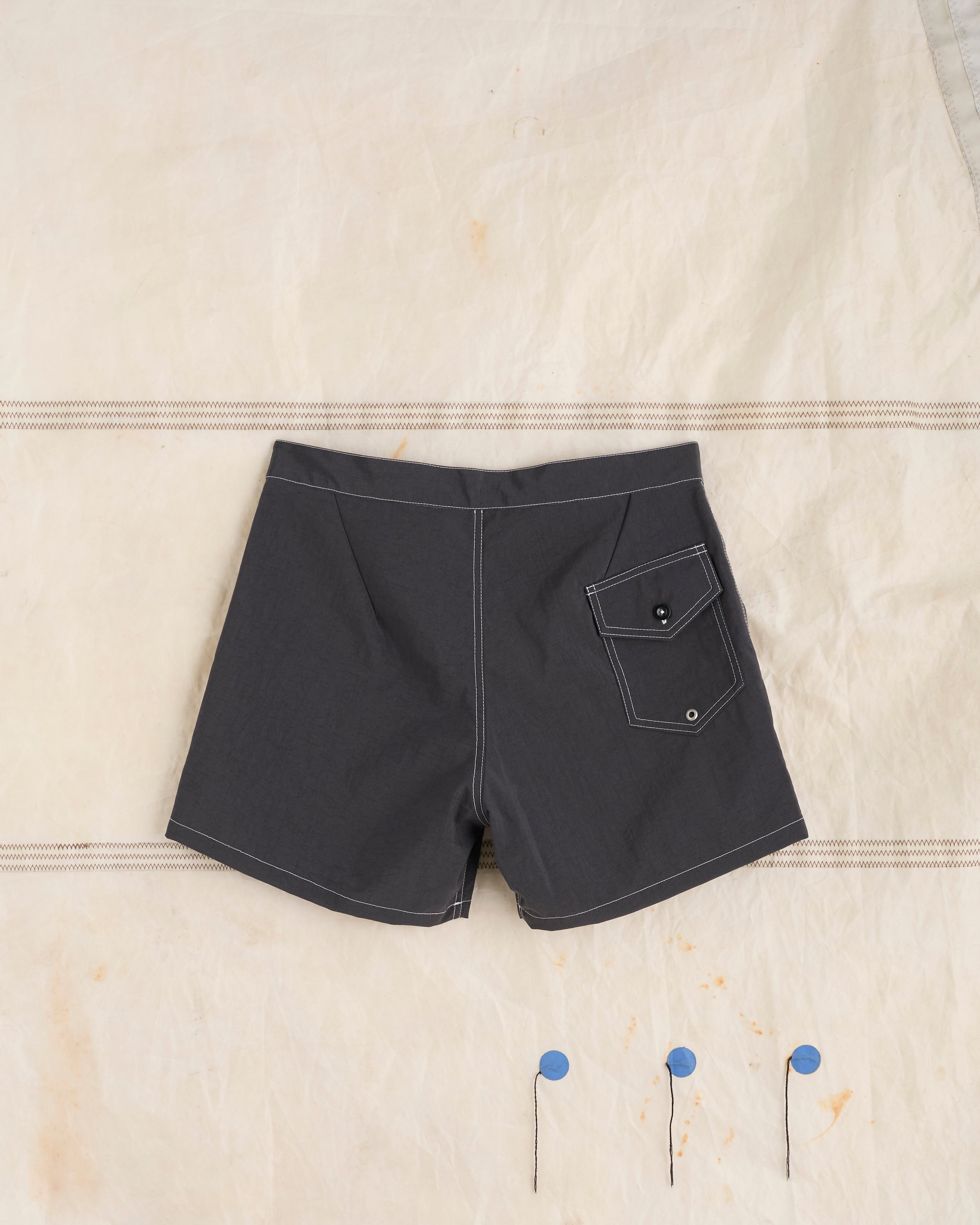 SURF TRUNK VINTAGE BLACK MADE IN ENGLAND