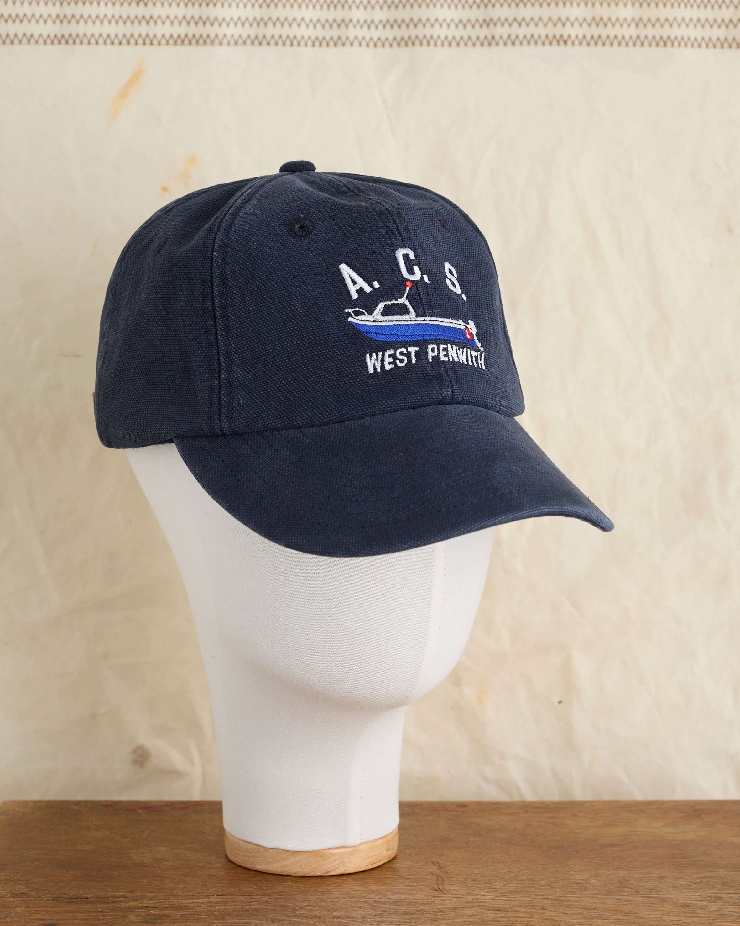 LONGLINER CAP IN NAVY CANVAS