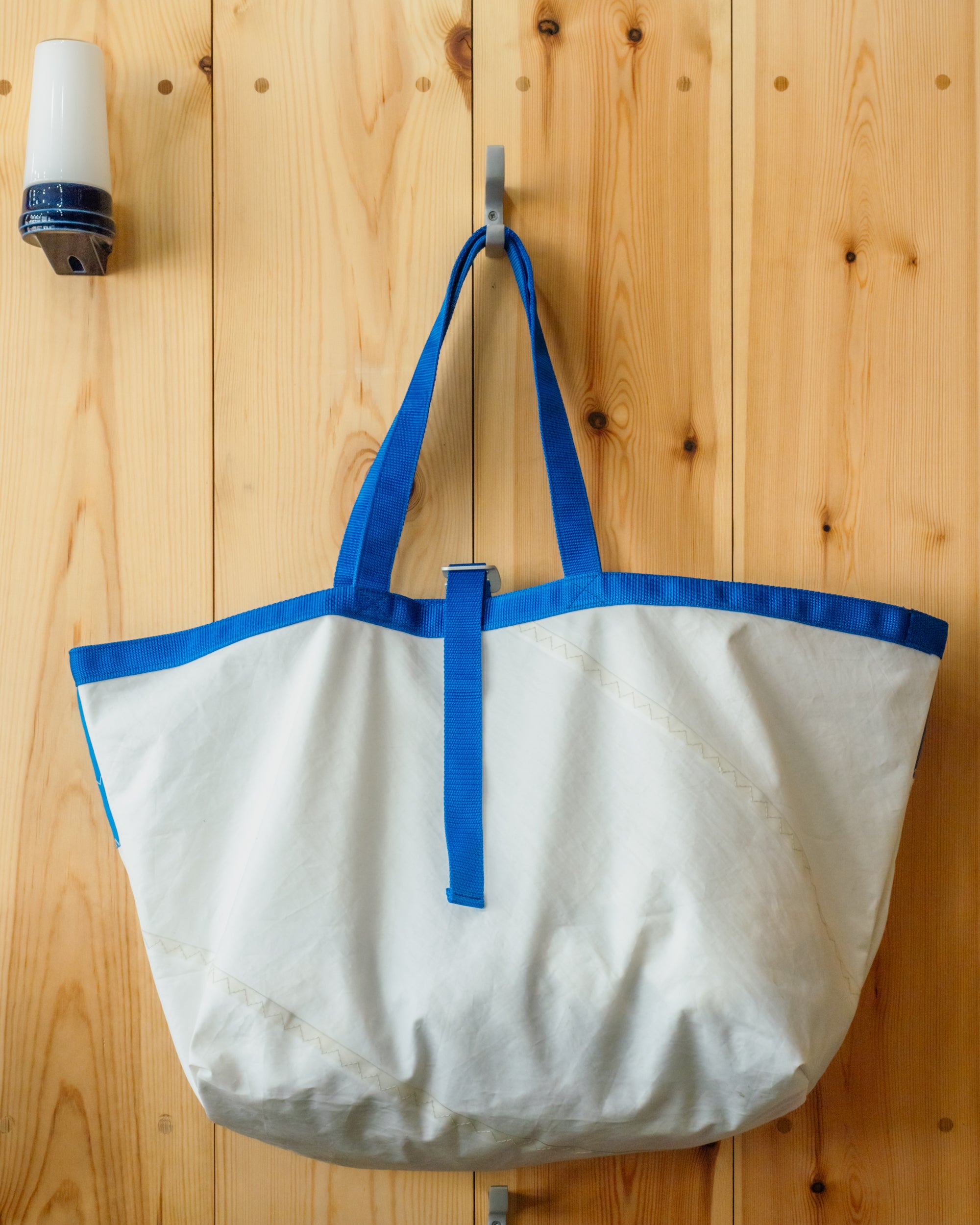 BEACH BAG SALVAGED SAIL CLOTH MADE IN CORNWALL NO 10
