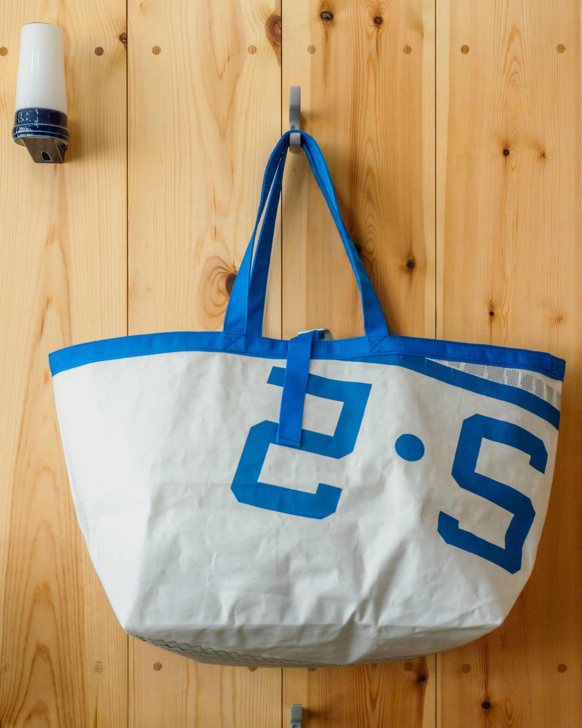 BEACH BAG SALVAGED SAIL CLOTH MADE IN CORNWALL NO 14