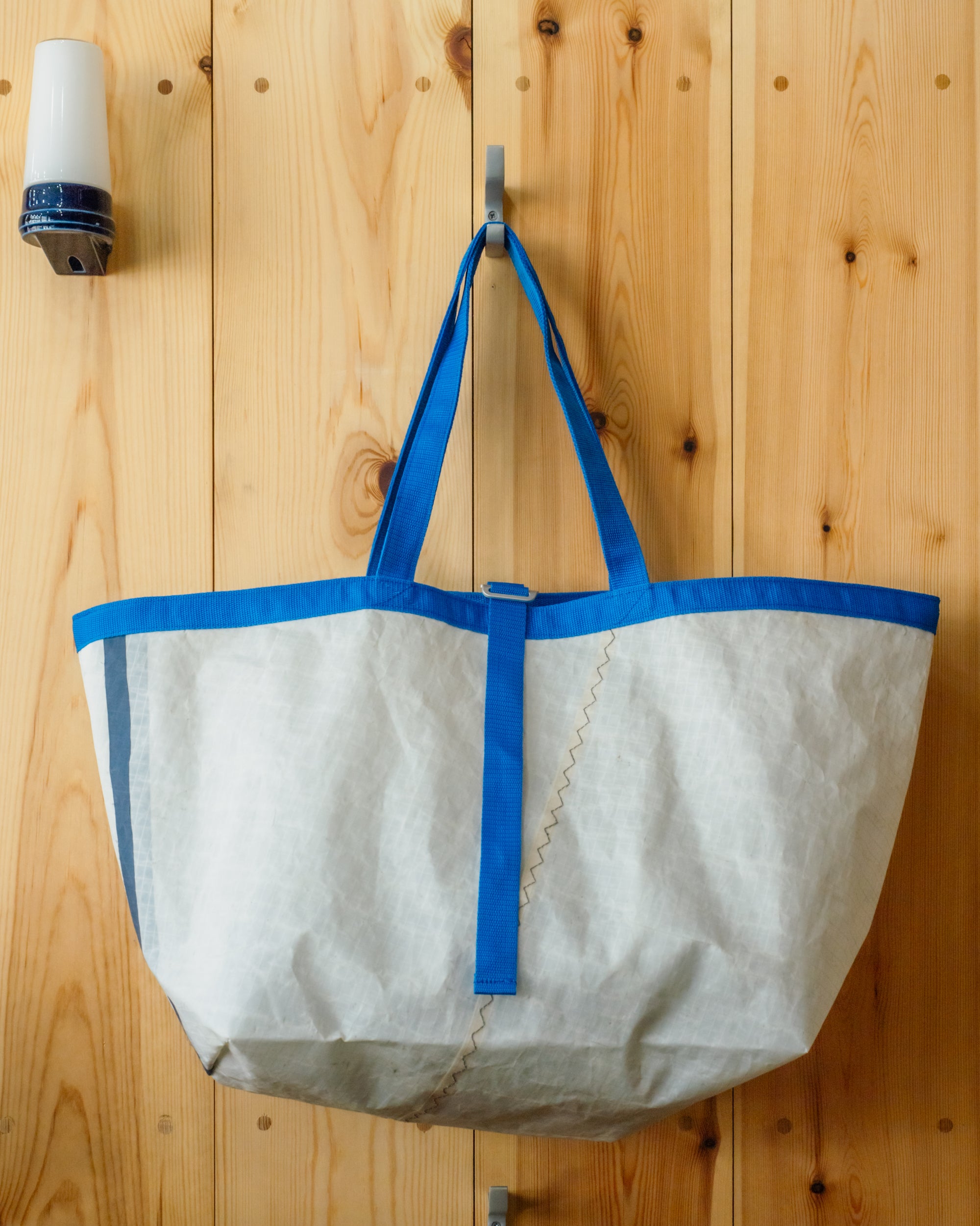 BEACH BAG SALVAGED SAIL CLOTH MADE IN CORNWALL NO 3