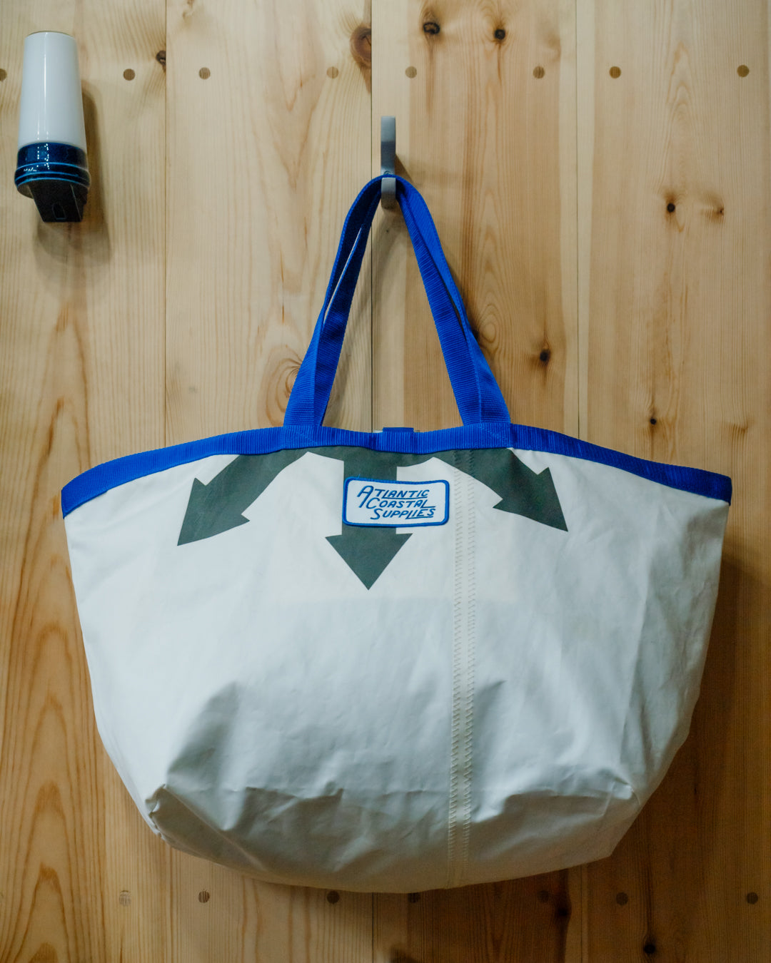 BEACH BAG SALVAGED SAIL CLOTH MADE IN CORNWALL 1 OF 1