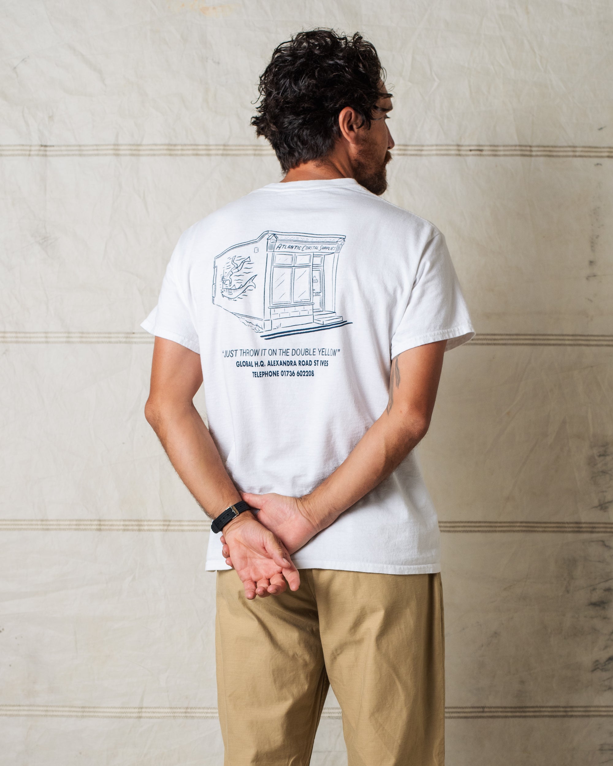 GLOBAL HQ POCKET TEE WHITE